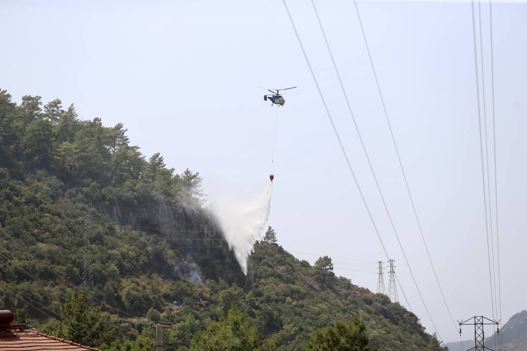 Fethiye'deki orman yangını söndürüldü 5